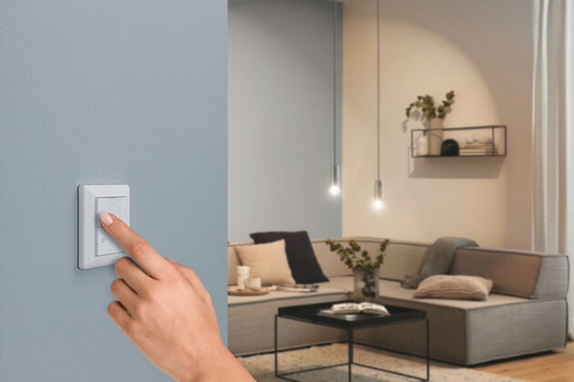 PAULMANN Startovací sada Zigbee 3.0 LED žárovka Filament E27 měnitelná bílá + Gateway smik + vypínač